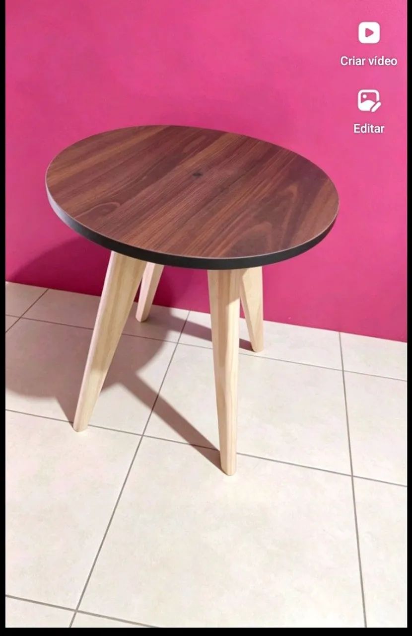 Mesinha para ventilador grande ou usar como mesa de lateral 