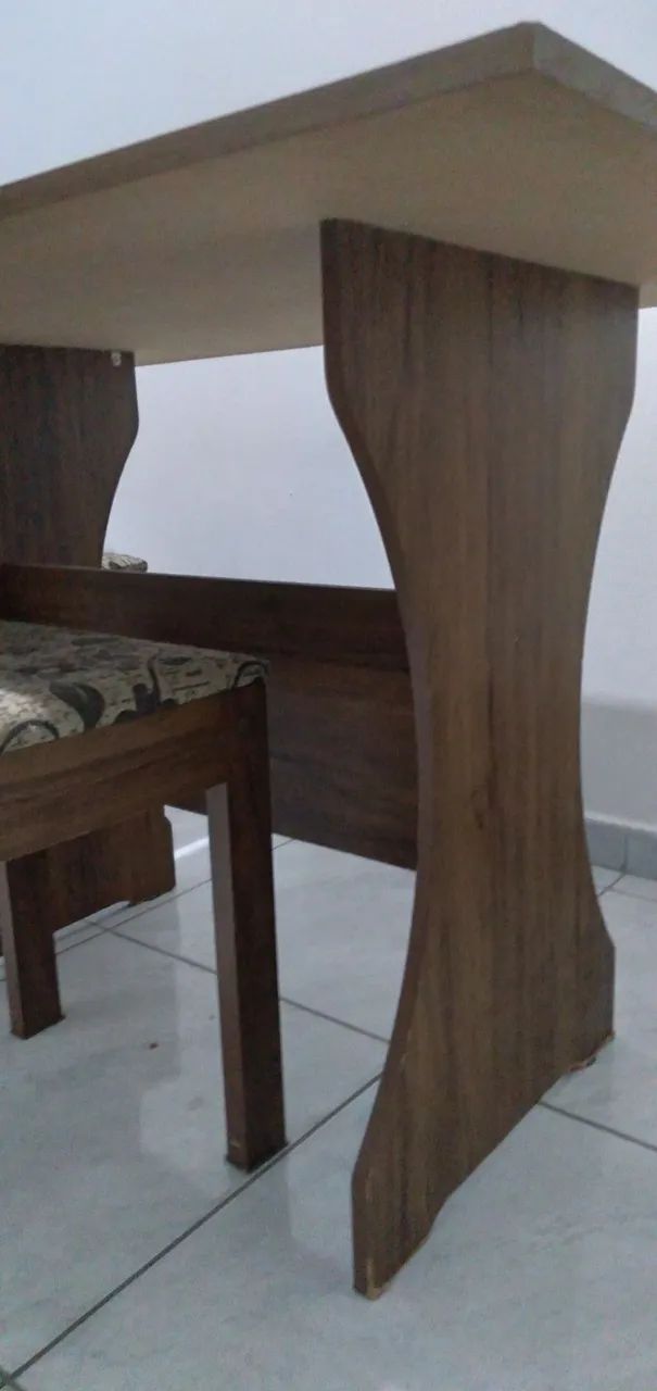 Mesa de madeira com banco e 1 cadeira - Foto 4