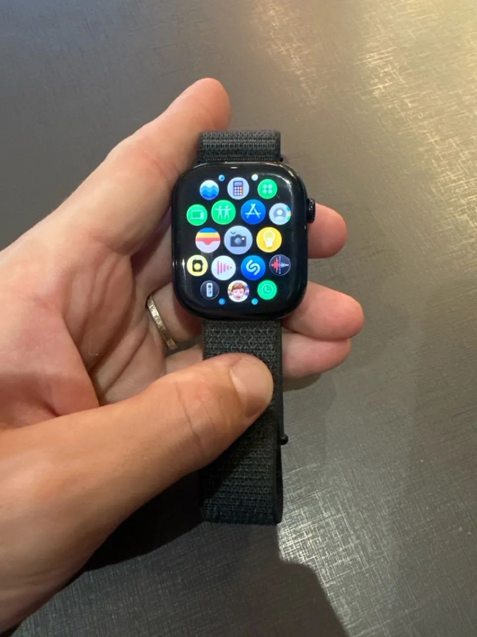 Apple Watch Series 10 46mm Celular + GPS