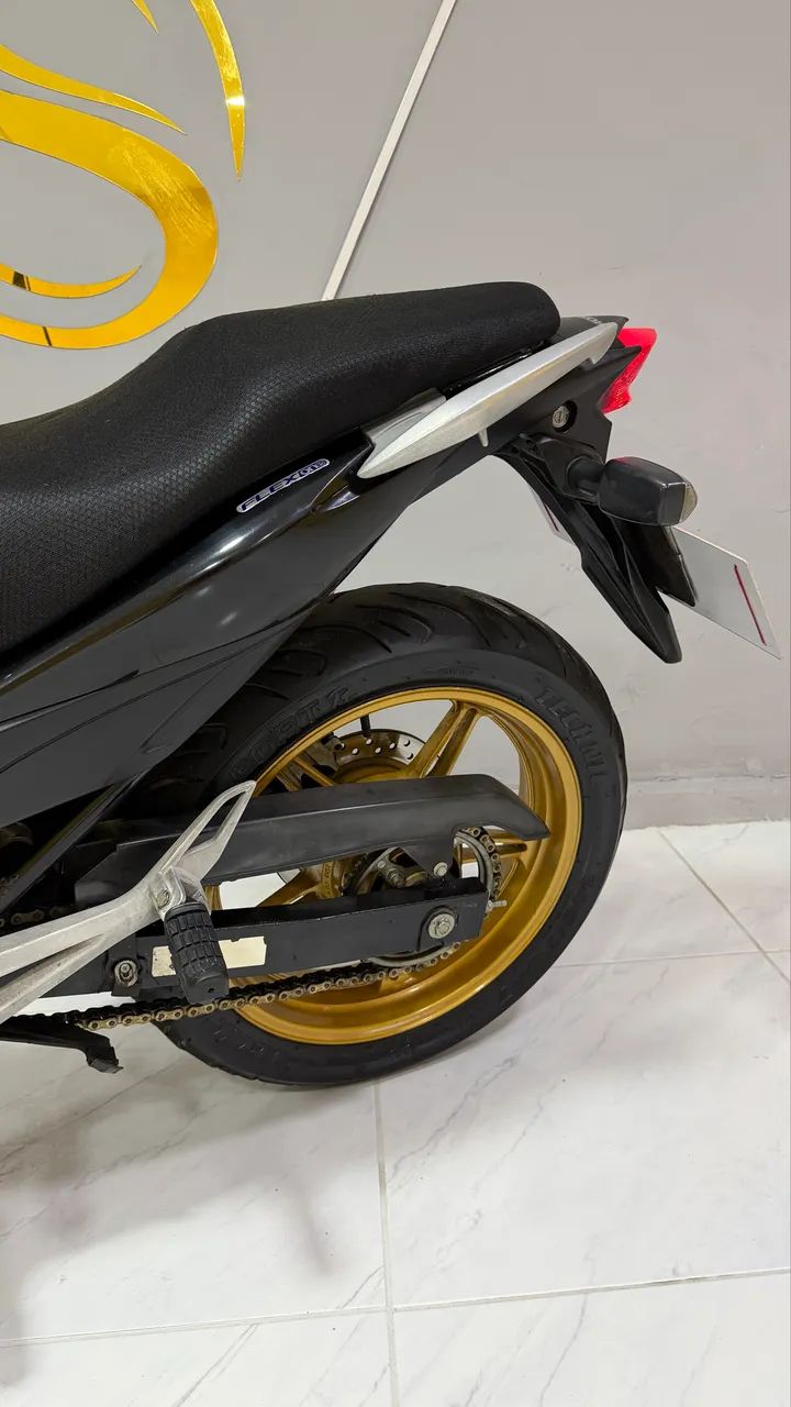 CB 300 - Foto 3