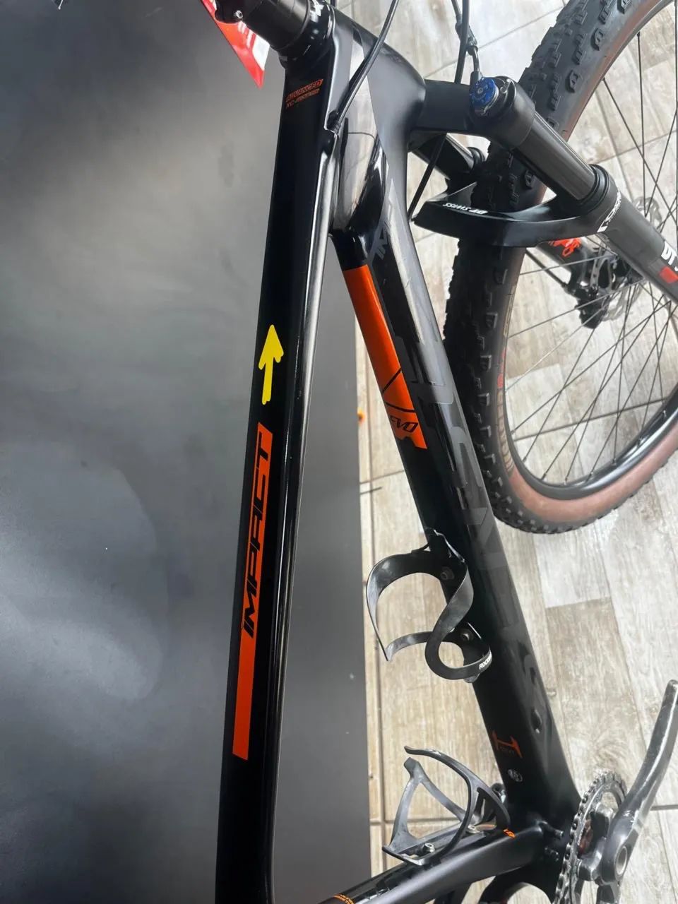BICICLETA MTB SENSE IMPACT CARBON EVO - SÓ COMPRAR E ANDAR - Foto 3