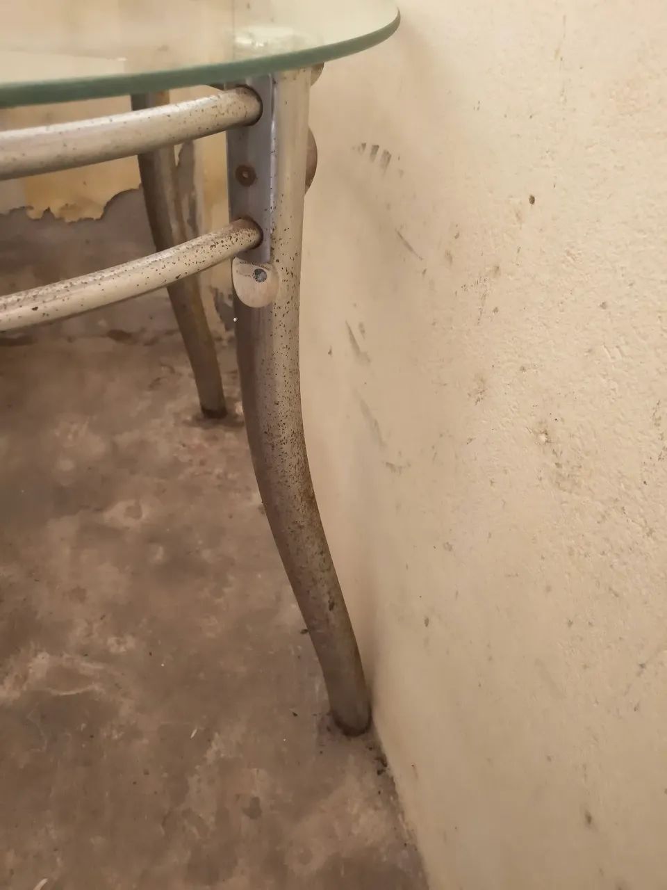 Mesa de alumínio com tampo de vidro  - Foto 4