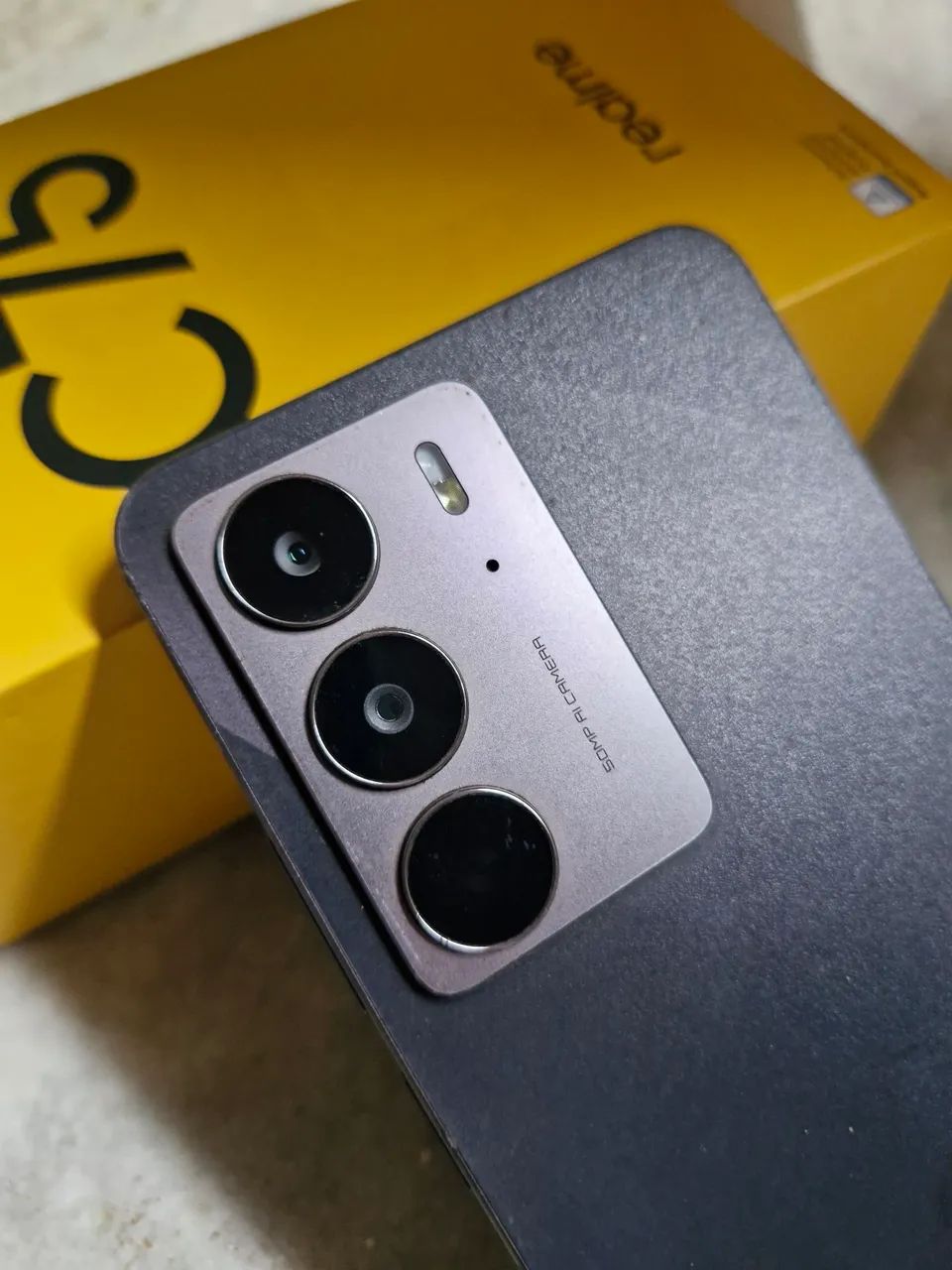 Realme C75 256GB - com caixa e sem carregador  - Foto 3