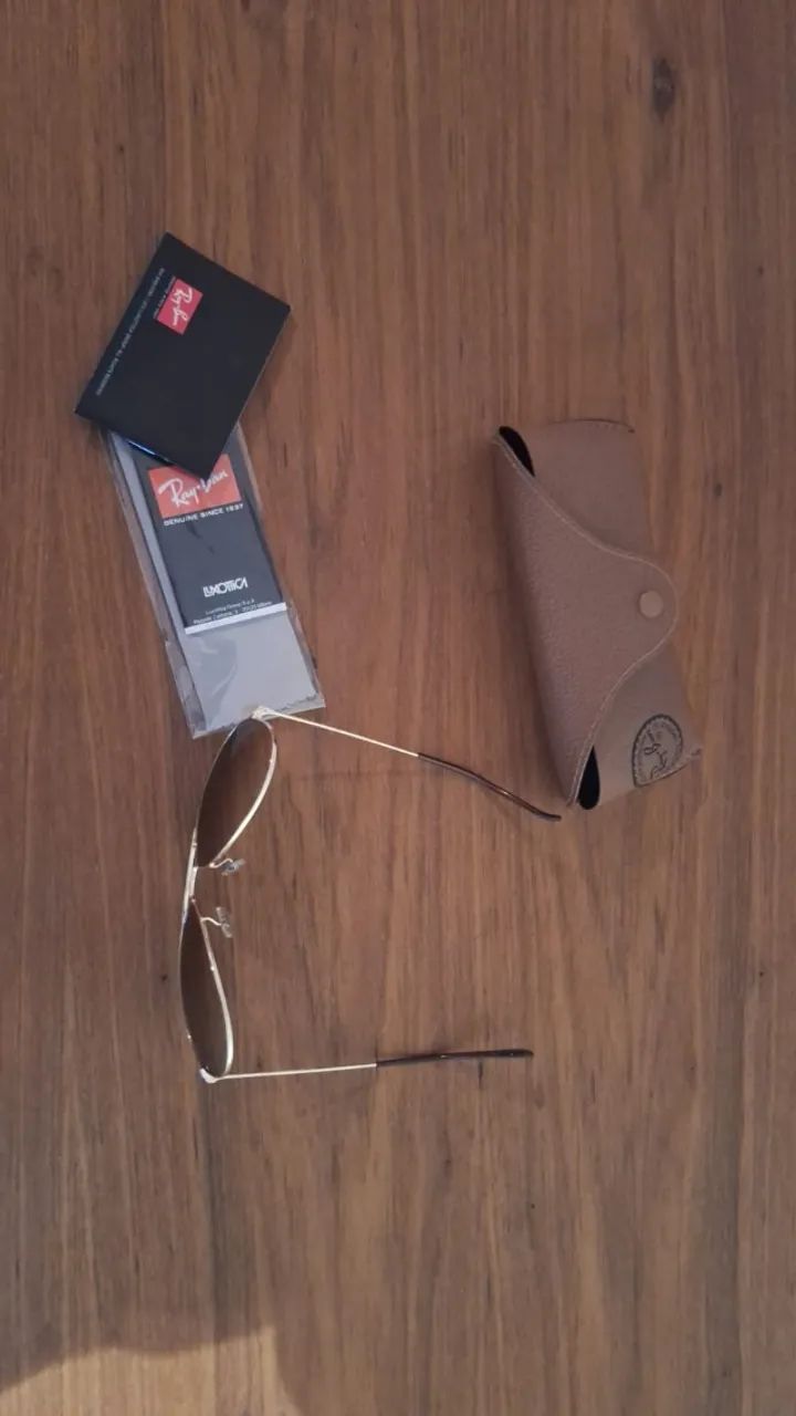 Óculos Ray Ban Caçador novíssimo 