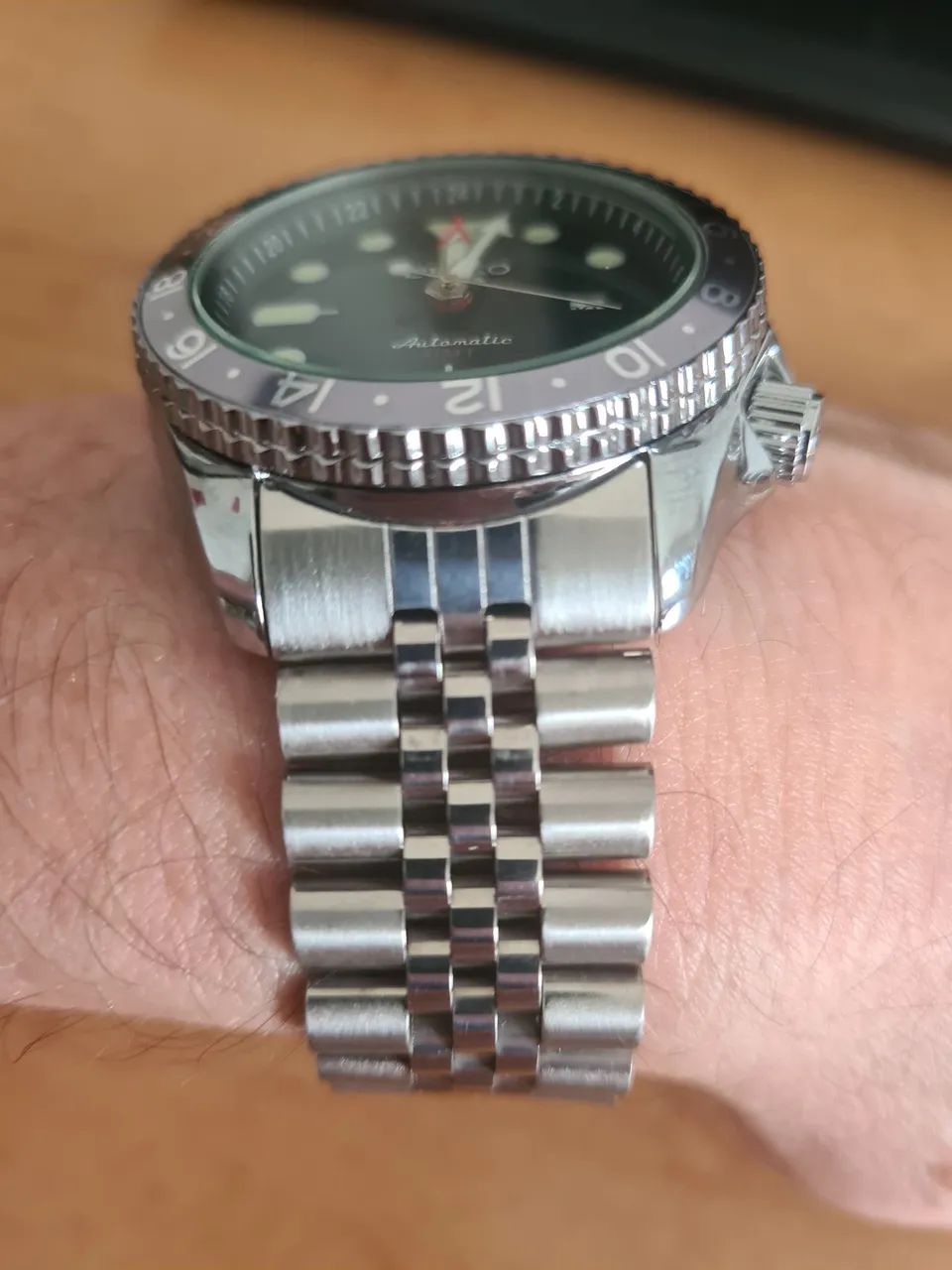 RELÓGIO SEIKO GMT 42 mm - AUTOMÁTICO - À PROVA D'ÁGUA - Foto 4