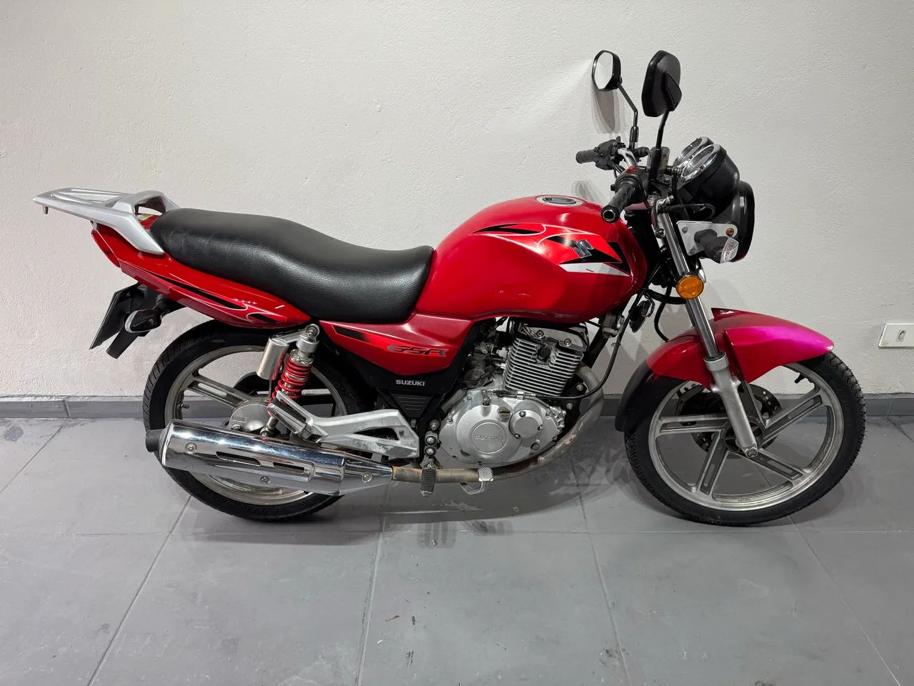Suzuki Gsr 125 2016 - Foto 3