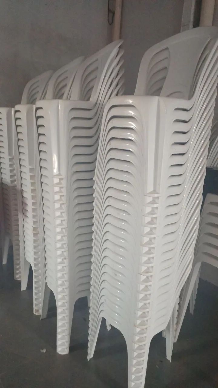 Cadeiras plástico 