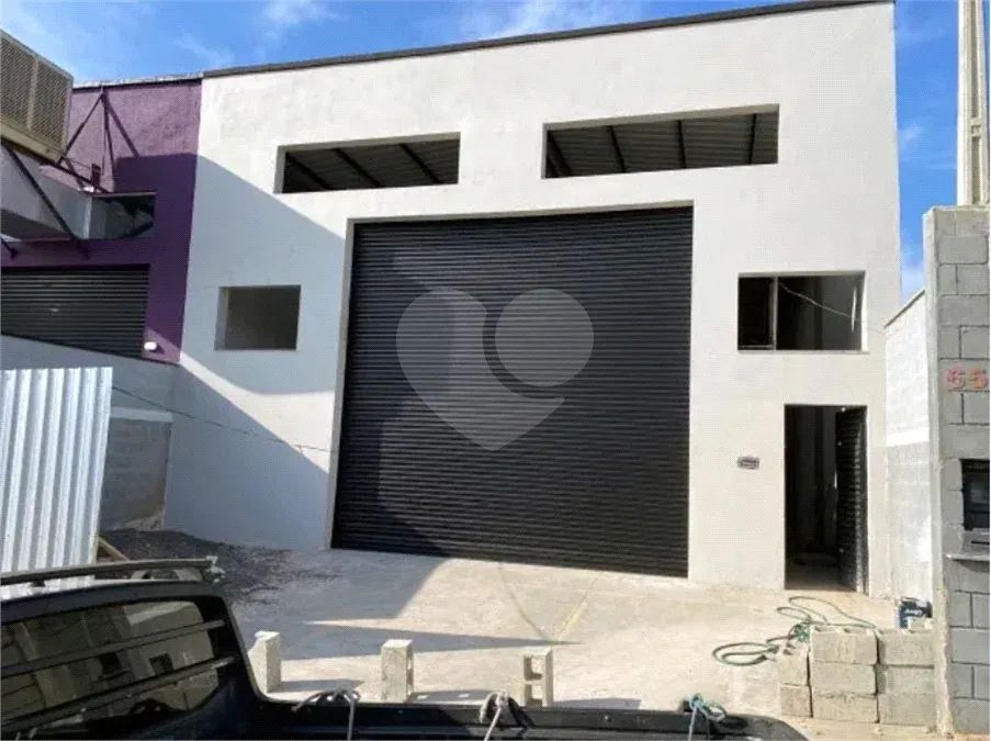 Galpão Comercial Novo para Locação  350 m²
