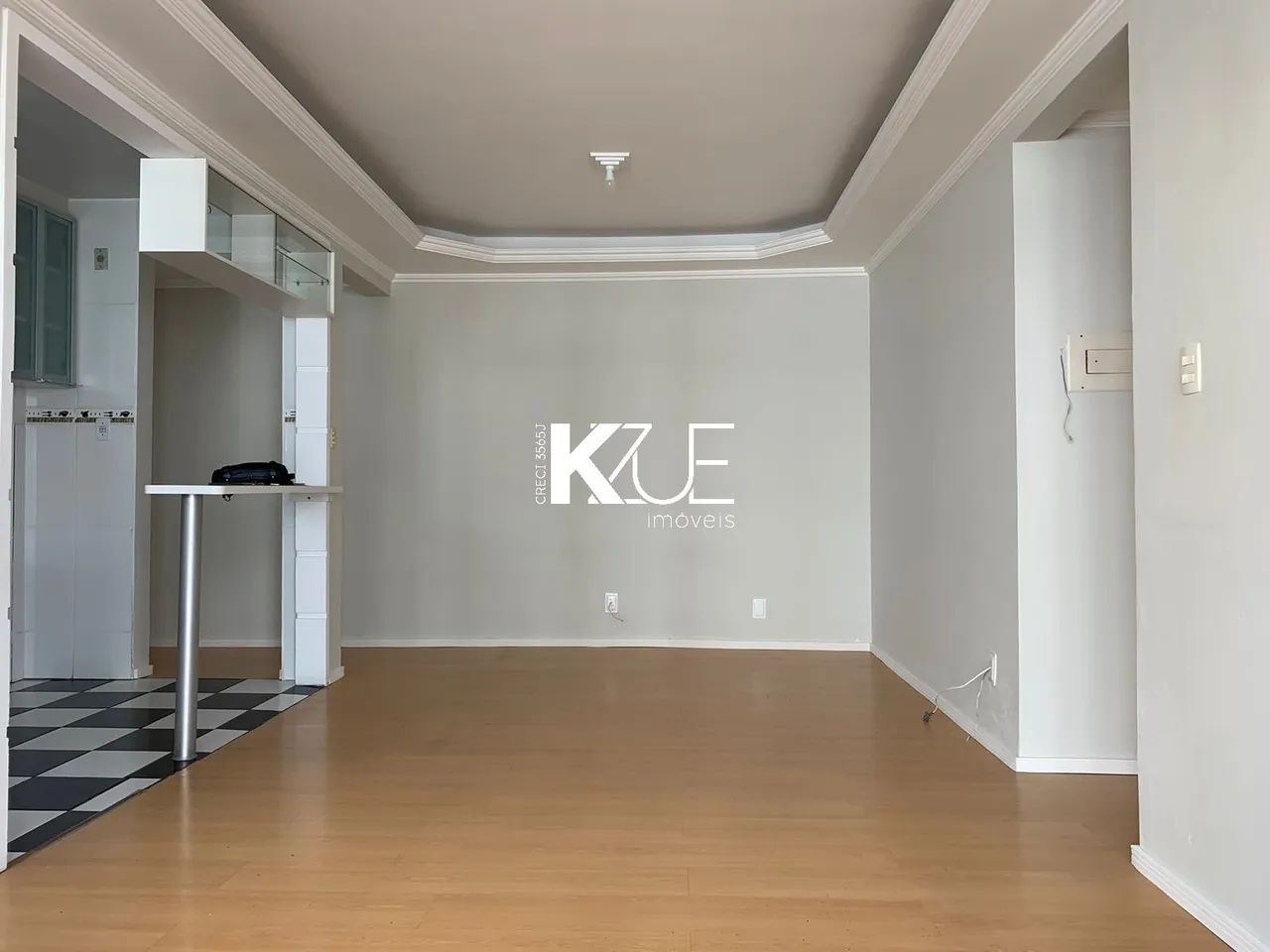 Apartamento 02 dormitórios para locação em Coqueiros - Foto 2
