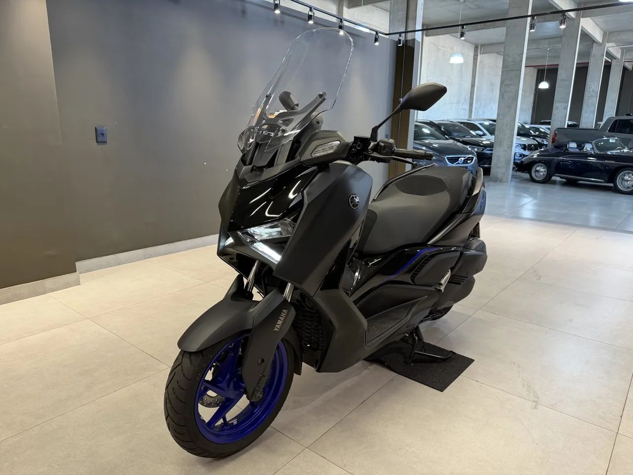 Yamaha Xmax 300 connected abs 2026 - Foto 3