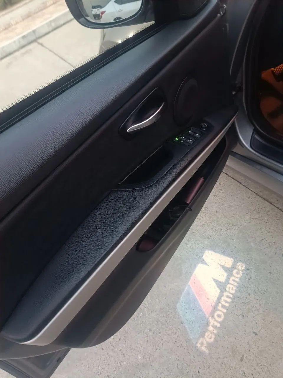 BMW 320I A 2010 - Foto 5