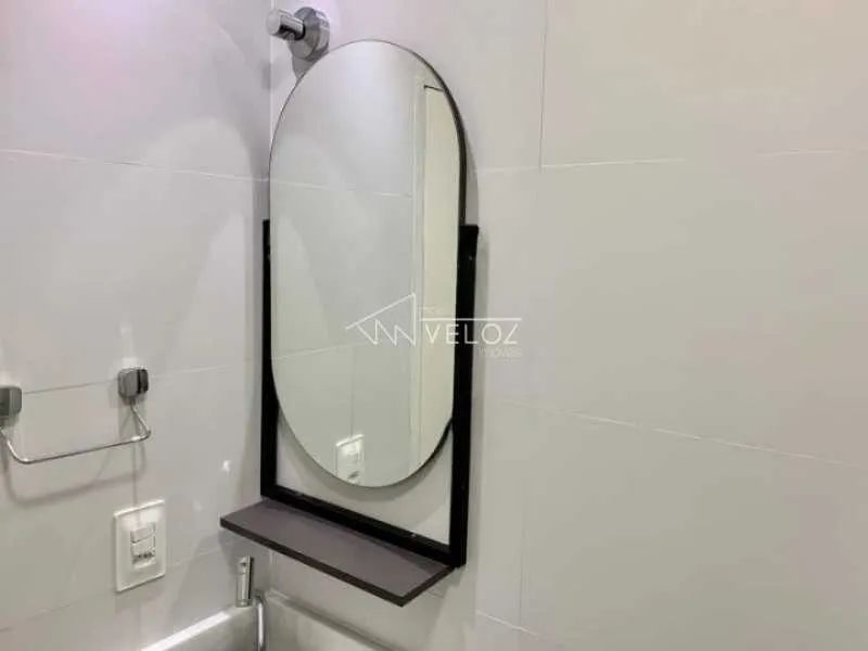 Kitnet/Conjugado : / Residencial / Centro
