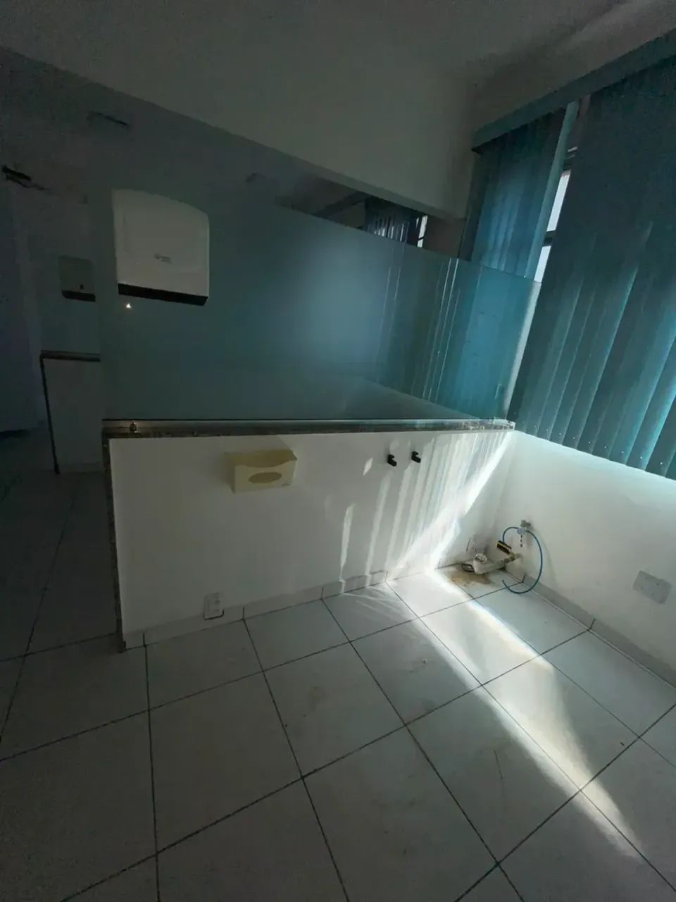 Sala Comercial c/ recepção, copa e banheiro em Alcântara | São Gonçalo - Foto 3