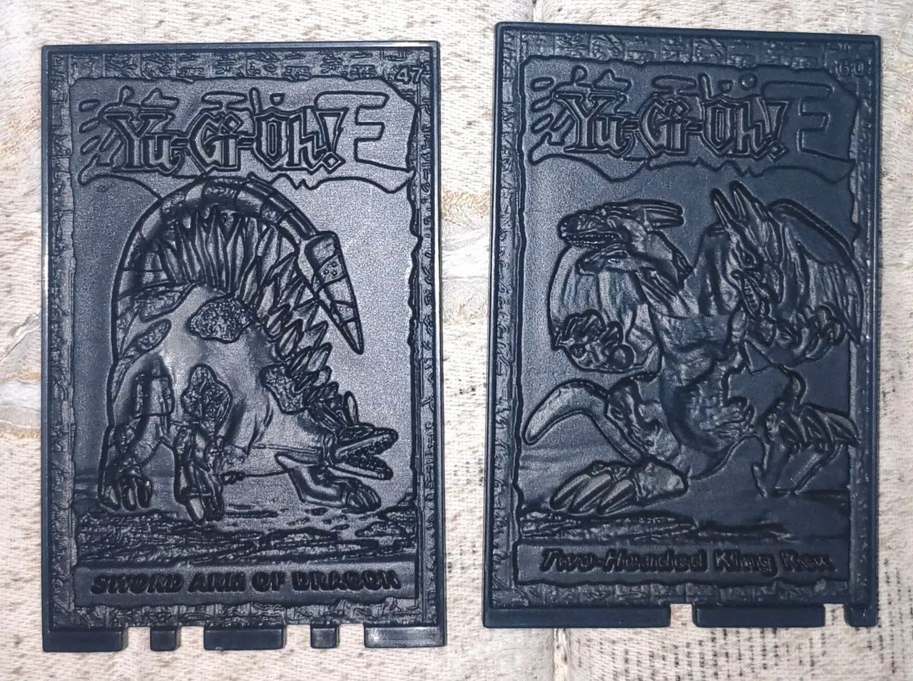 Cartas de plástico antigas yu-gi oh!