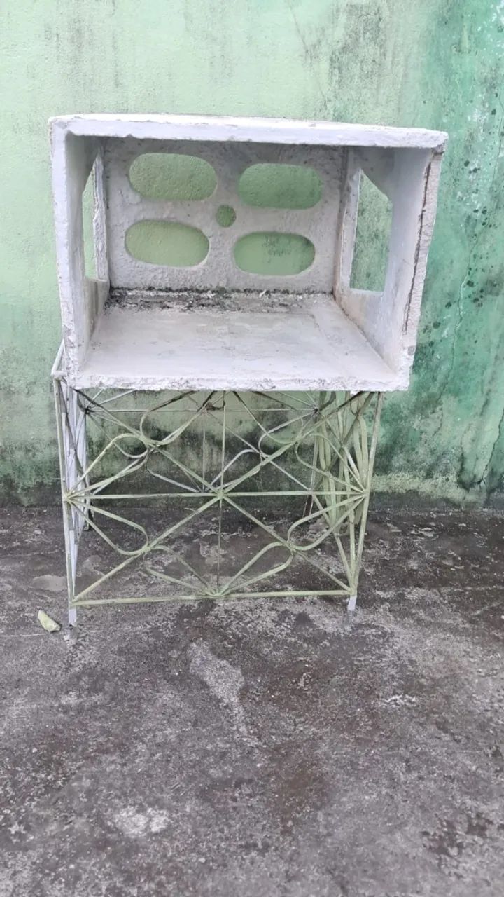 2 unds Caixas de ar condicionado com grade de proteção - valor cada *