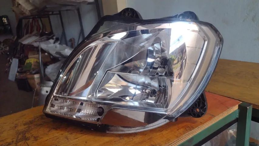 FAROL PRINCIPAL DAF  - Foto 3