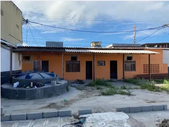 Galpão com 2160 M² de terreno, com várias dependências, bairro Botafogo - Macaé - RJ - Foto 2