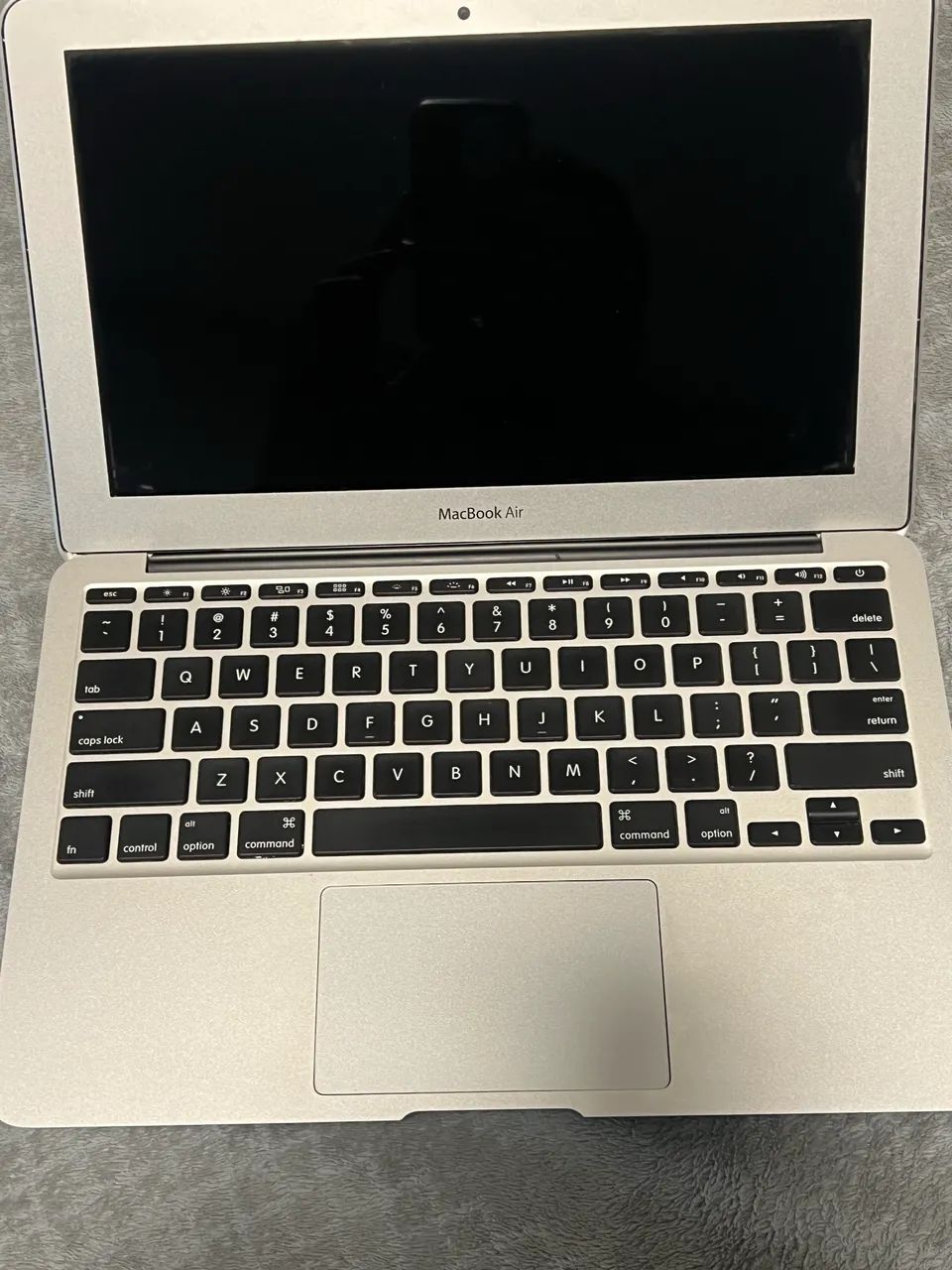 Apple MacBook Air 11 polegadas  2012 com DEFEITO (prateado) - Foto 2