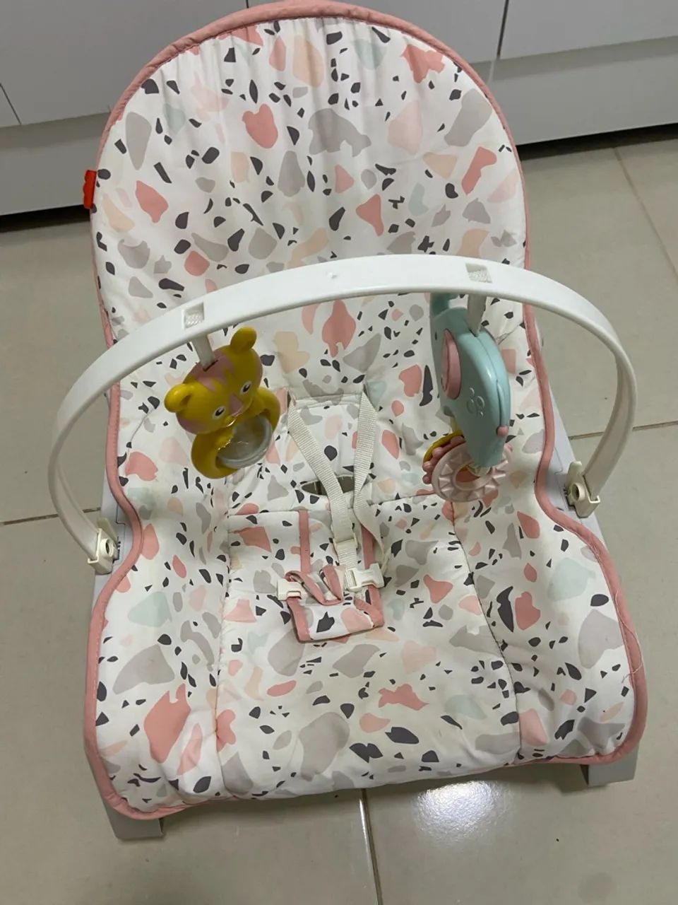 Cadeira de balanço  - Foto 4