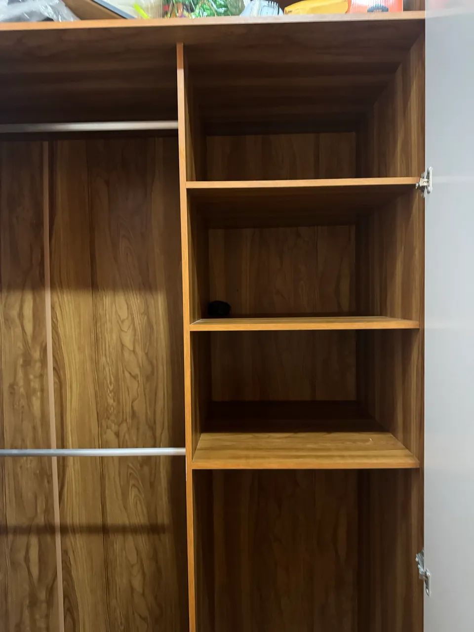 Guarda Roupa 4 portas e 4 gavetas - Foto 3