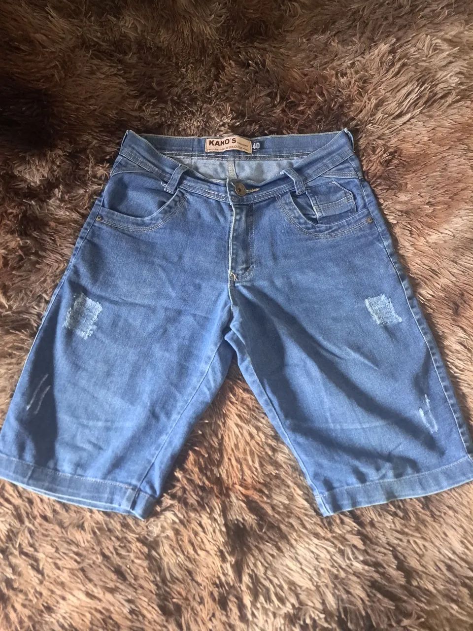 Bermuda de marca novas lindas 