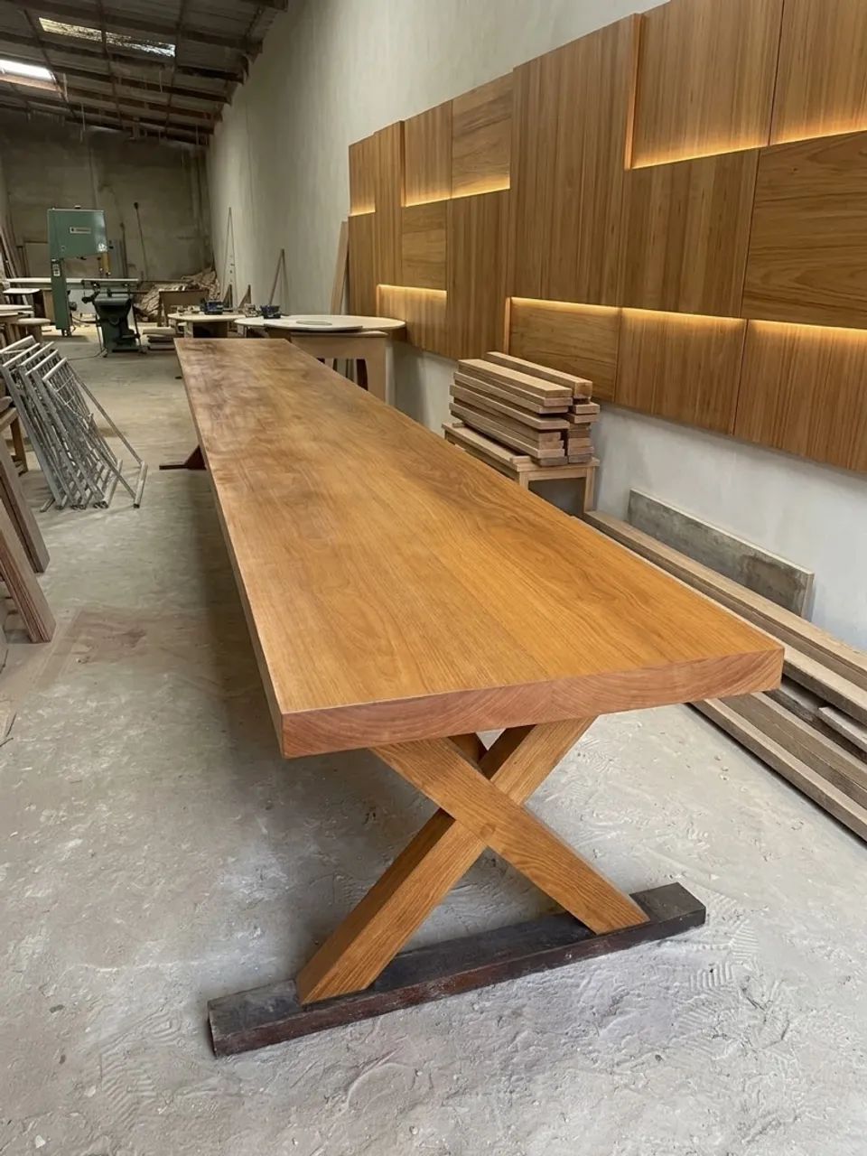 Mesa Retangular em Madeira Maciça de 3.0m - Foto 3