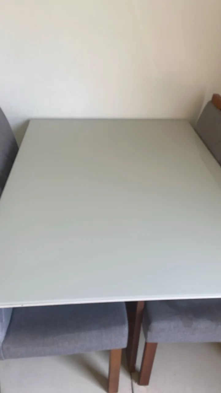 Mesa com 4 cadeiras  - Foto 2