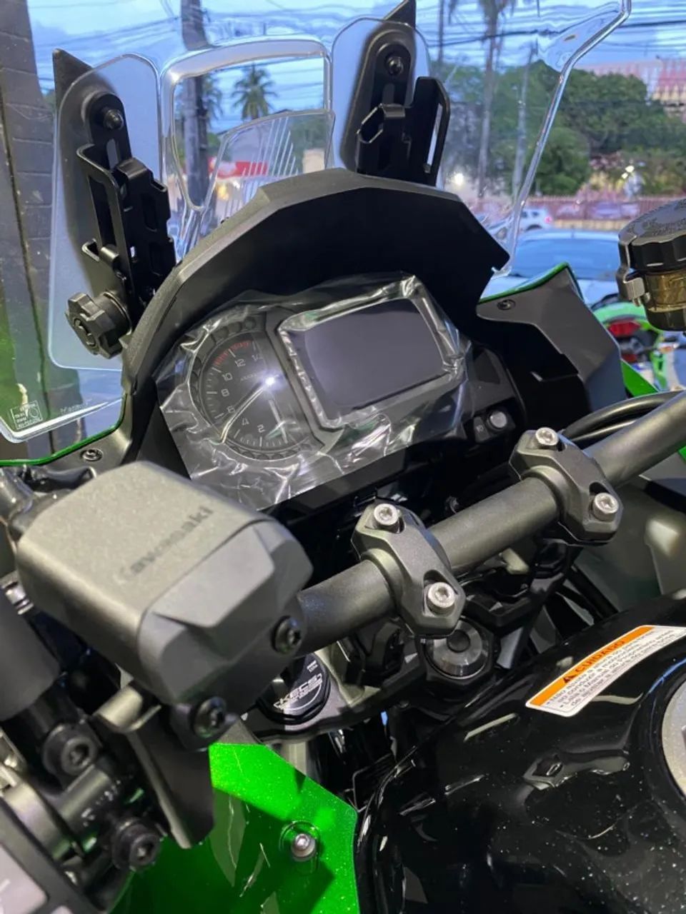 KAWASAKI VERSYS 1100 GT VERDE - Foto 2