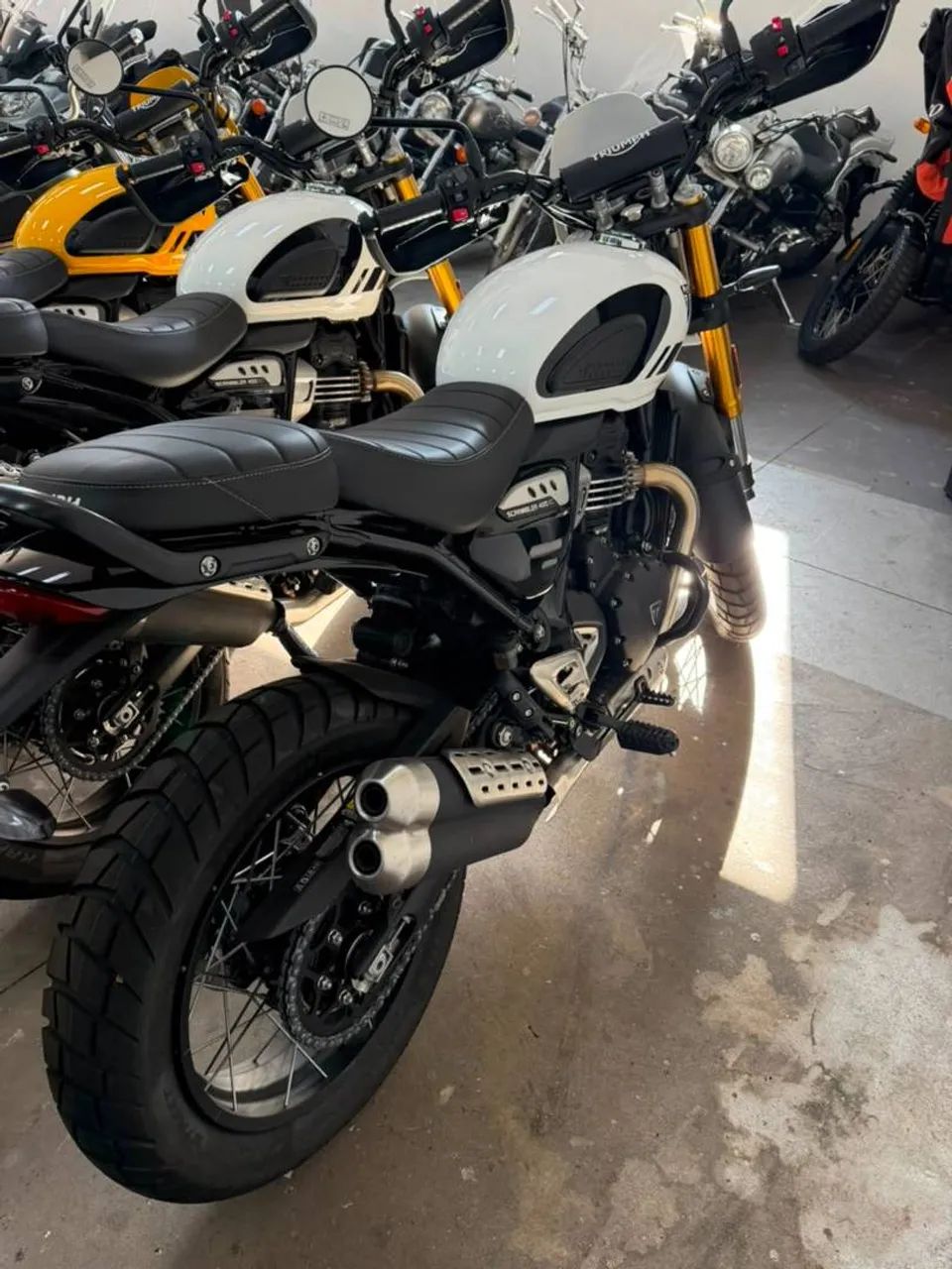 YAMAHA XMAX ABS - Foto 4