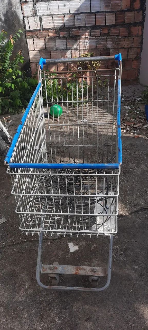 Vendo Carrinho de compras no Valor de R$ 150,00
