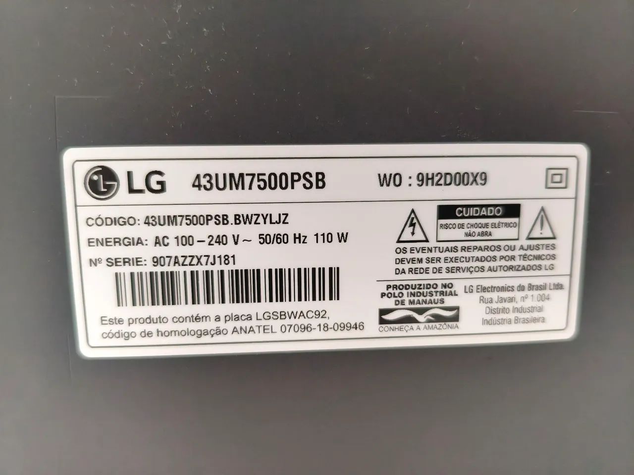 Tv LG 43" com defeito na tela - Foto 4