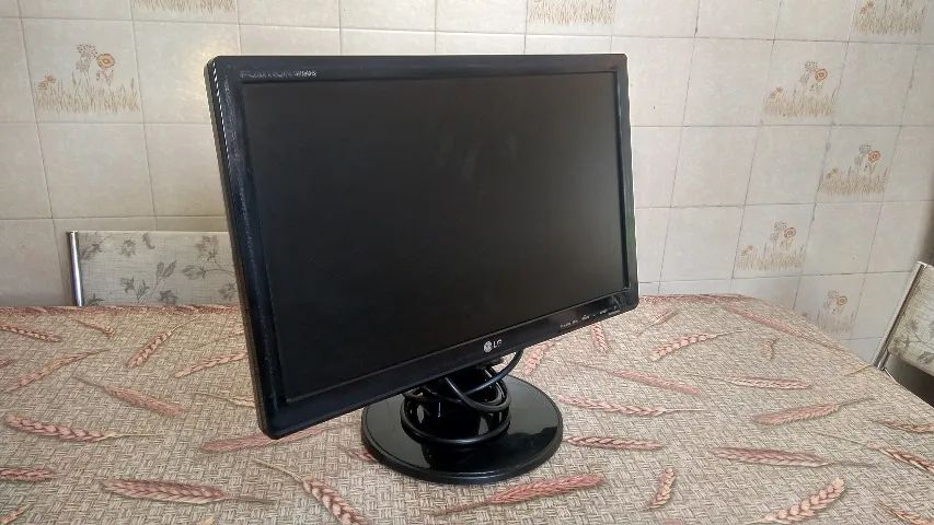 Monitor LG Flatron W1941S-PF LCD widescreen 19 polegadas Vga,Exelente Impecável