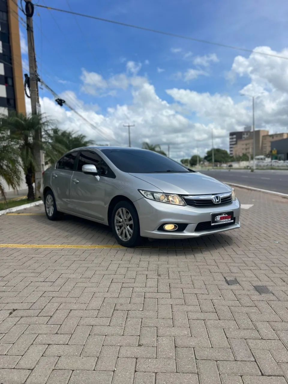 Honda Civic Civic Sedan LXR 2.0 Flexone 16V Aut. 4p 2014