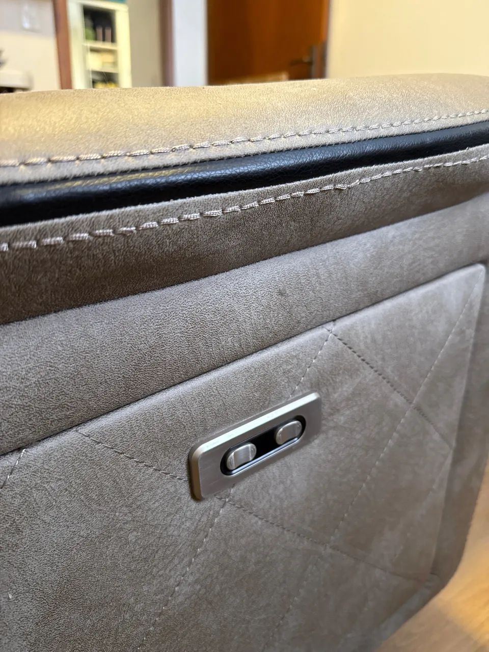 Sofá Home Theater Eletr(cabeça e pés) Ashley (EUA) - - Foto 4