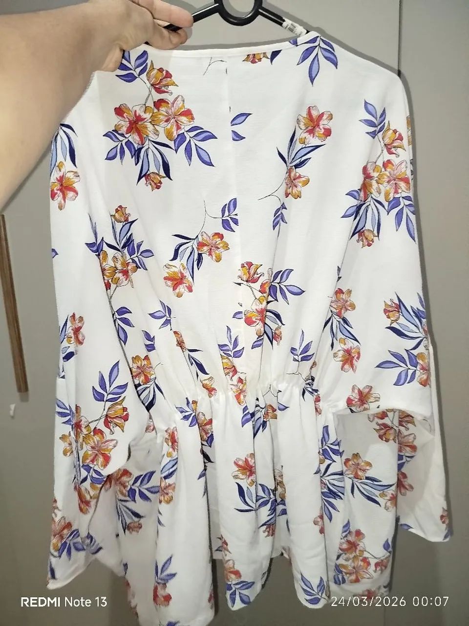 Blusa florida linda  - Foto 4