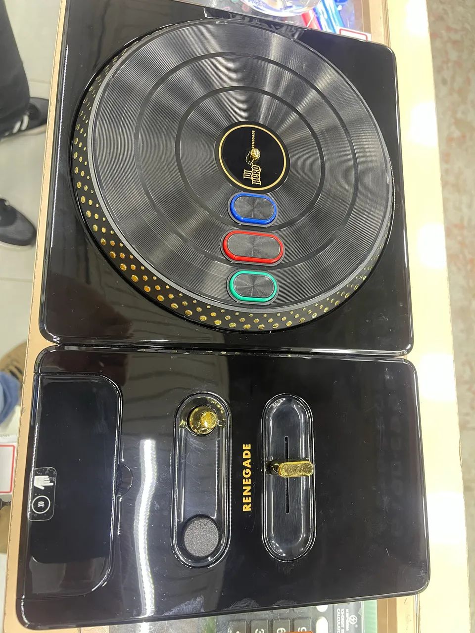 Dj hero renegade