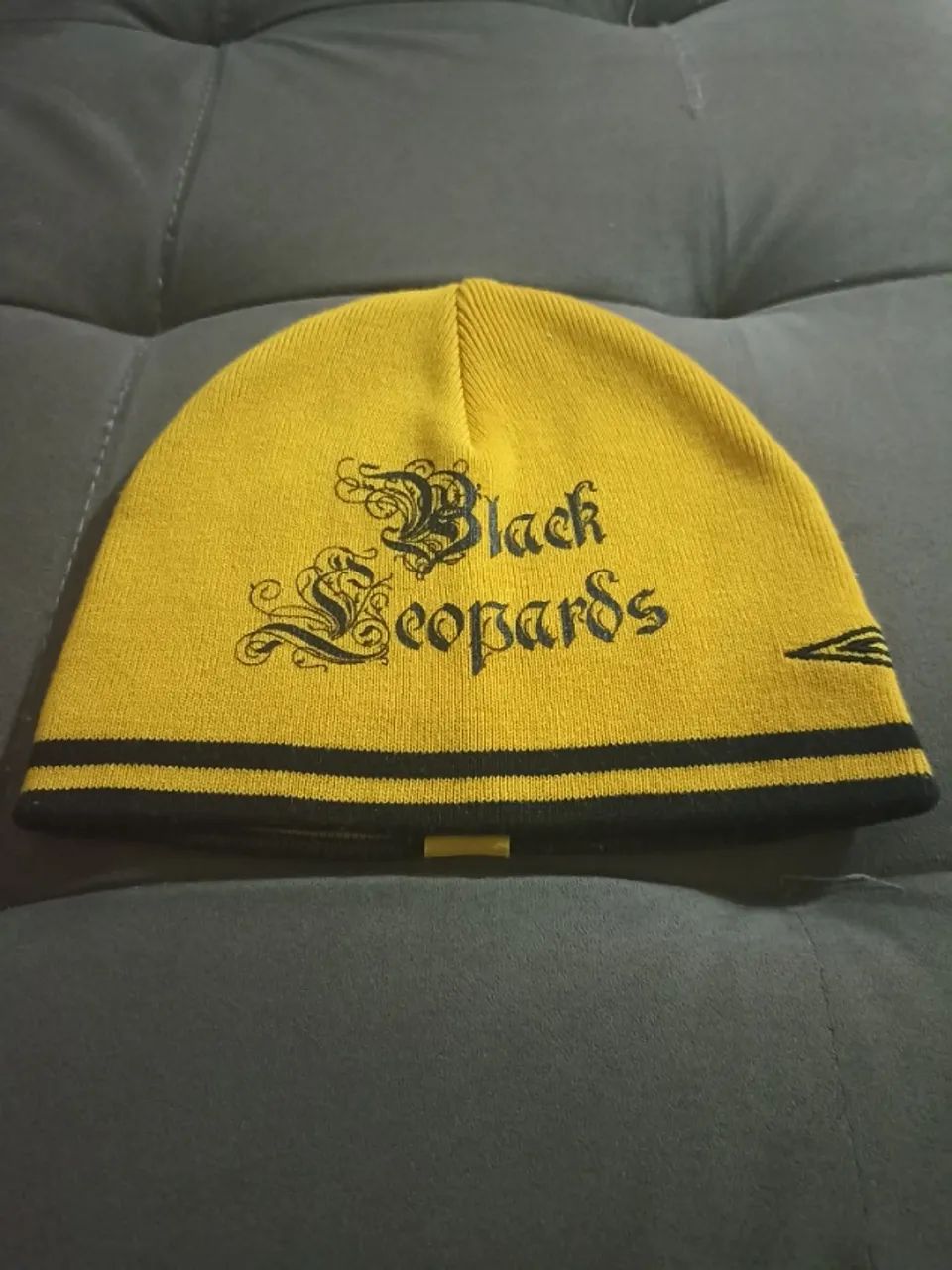 Touca Umbro BLACK LEOPARDS