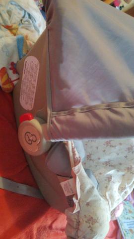 Bebê conforto conservado