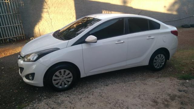 HB20S 1.6 Comforplus - 2014 Sedã