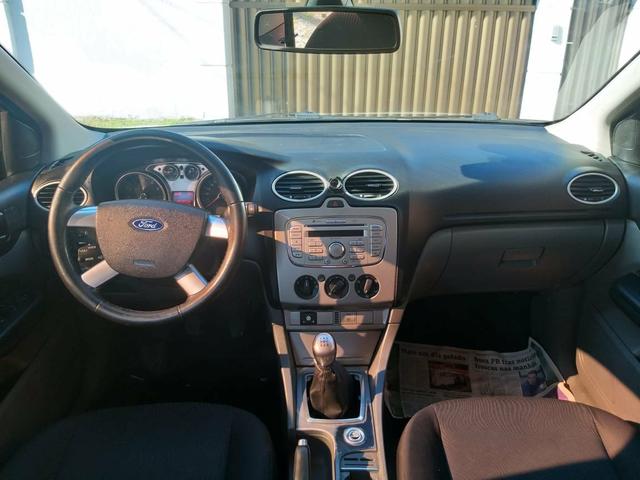 Focus sedan 2013 completo GNV - Foto 6