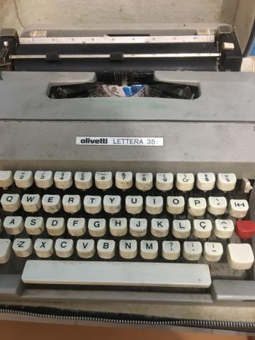 Maquina de escrever - Foto 3