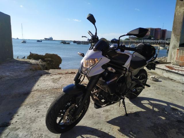 Kawasaki ER6N 650cc Estado de Nova - Particular - Foto 4