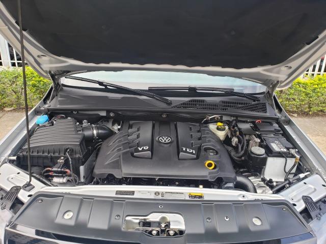 VW- amarok v6 Highline 3.0 4x4 18/18 aut. diesel prata - Foto 13