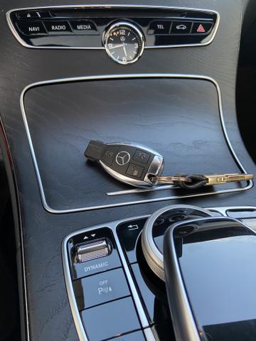 Mercedes-Benz C300 Sport 2.0 2018 com 3mil km - Foto 20