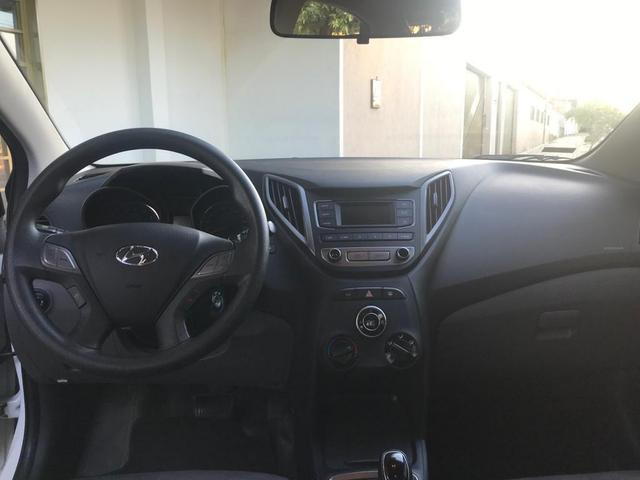 Vendo ou troco hb20 confort 1.6 - Foto 11