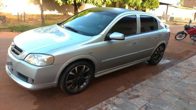 Astra hatch advantage 2010/2011 2.0 em perfeito estado poucos km rodados