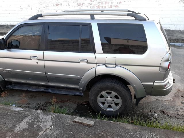 Pagero Sport - Foto 4