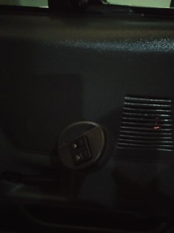 F1000 estendida p/6 pessoas diesel com ar, vidro trava alarme direção hidráulica. - Foto 8