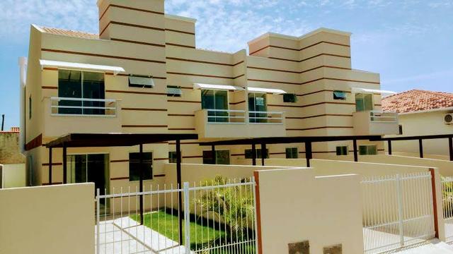 Sobrado espaçoso 2 suítes em localização privilegiada na Praia dos Ingleses!!!