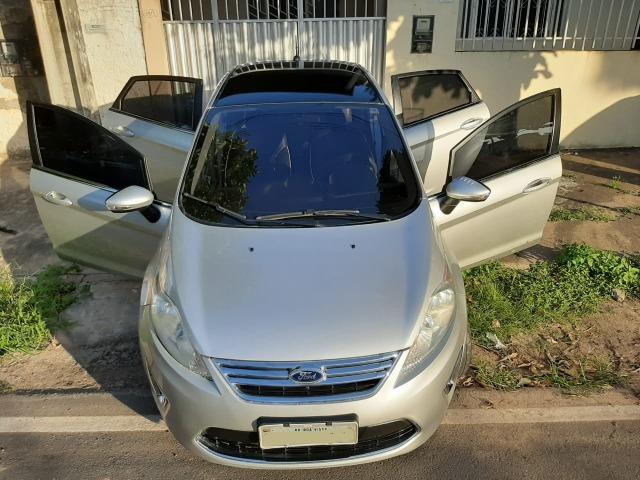 New fiesta sedan 1.6